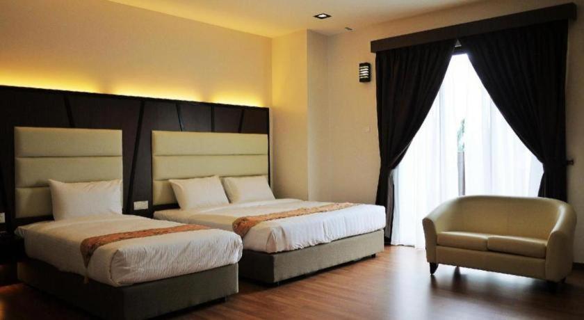Hotel Grand Baron Taiping Esterno foto
