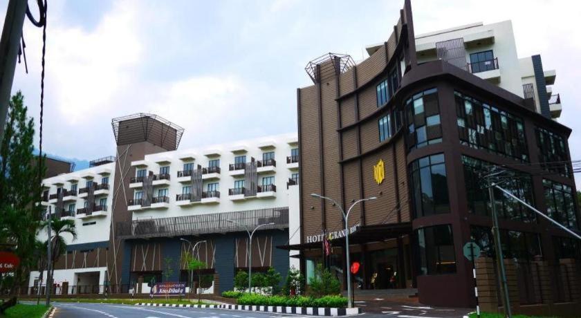 Hotel Grand Baron Taiping Esterno foto