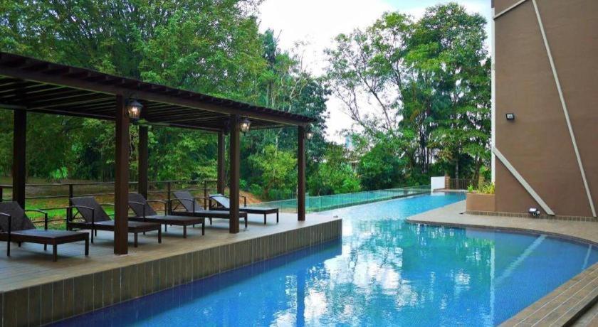 Hotel Grand Baron Taiping Esterno foto