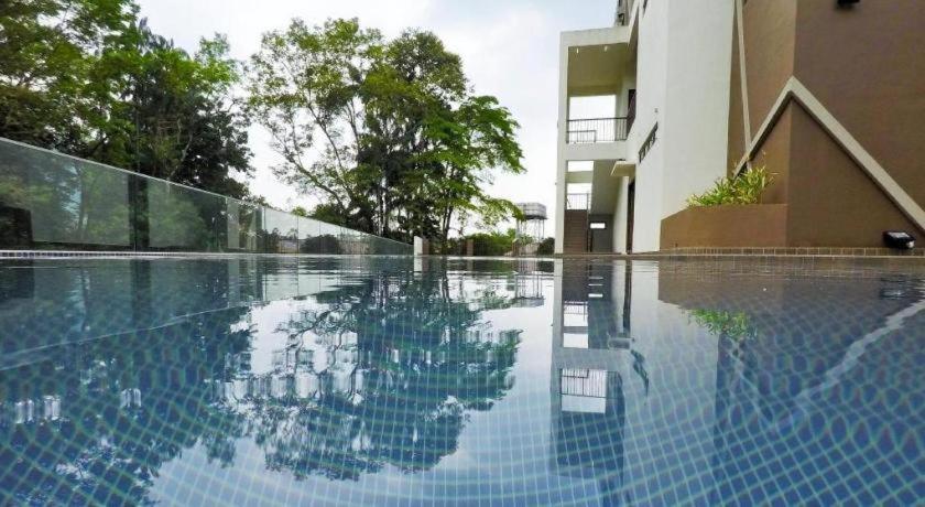 Hotel Grand Baron Taiping Esterno foto
