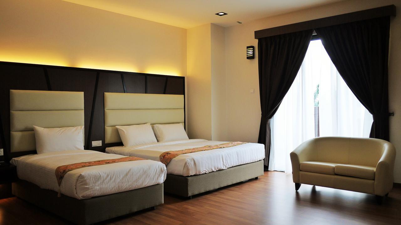 Hotel Grand Baron Taiping Esterno foto